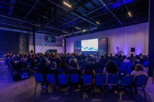 Público e palco do 4º Congresso Brasileiro de Medicina Geral (CBMG)